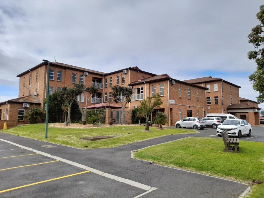 1 Bedroom Property for Sale in Burgundy Estate Western Cape